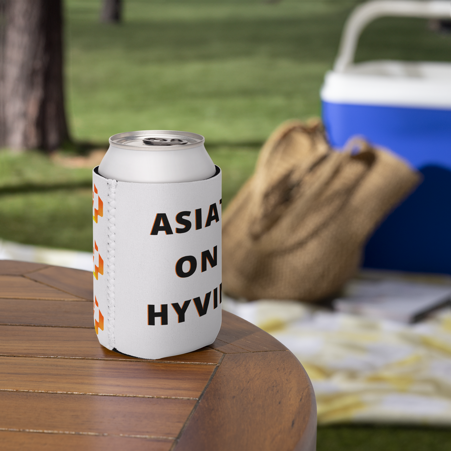 Tölkin kylmäsuoja 6 kpl – “Asiat on hyvin” [musta] + Logokuvio oranssi