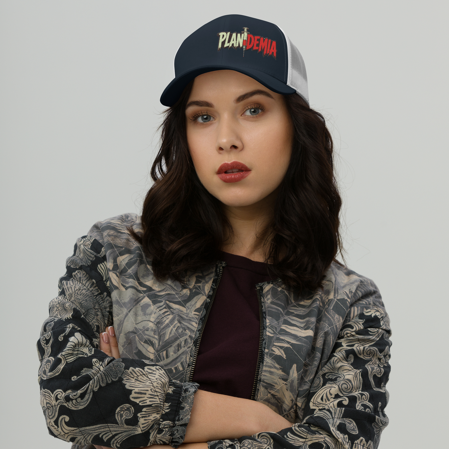 Plandemia I Snapback Retro Trucker lippis – Brodeerattu